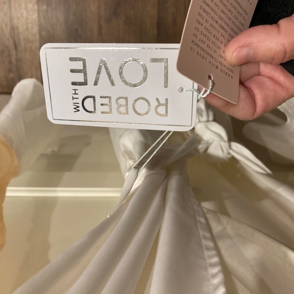 NWT Beautiful Bridal robe by Robed With Love - Hildy Rose size 1X white - Picture 15 of 16